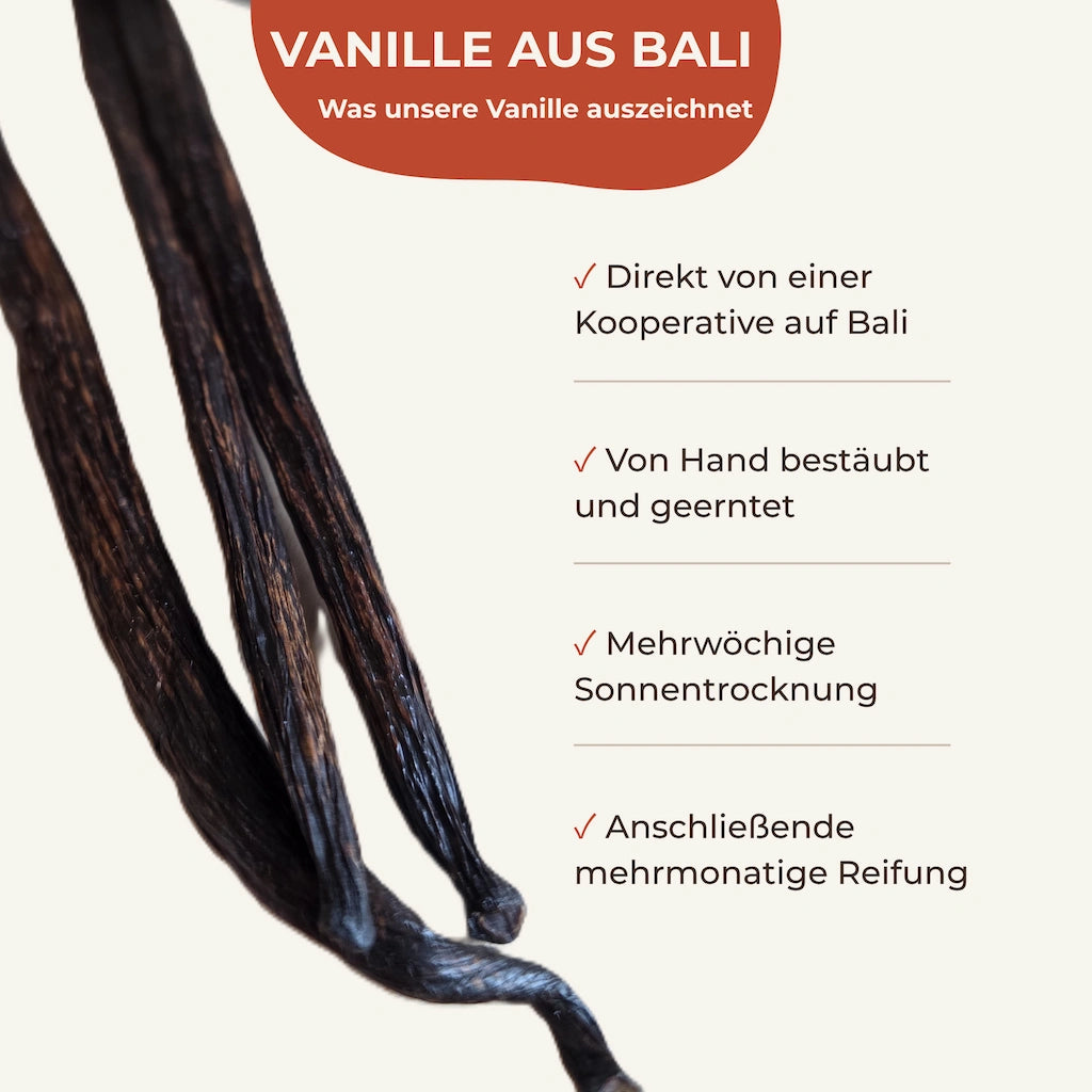 Dunkle Vanilleschoten aus Bali mit Informationen zu Herkunft, Handbestäubung, Trocknung und Reifung.